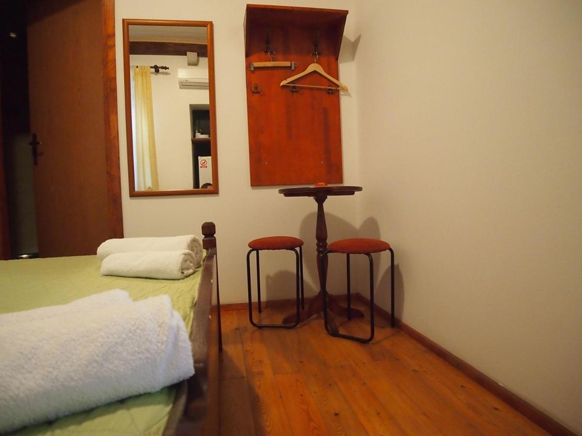 Rooms & Studio Stipcic โตรกีร์ ภายนอก รูปภาพ