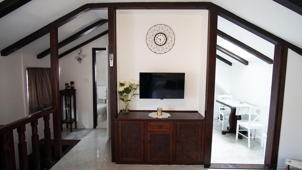 Rooms & Studio Stipcic โตรกีร์ ภายนอก รูปภาพ